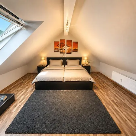 Cf15 Modern Duplex In Center *